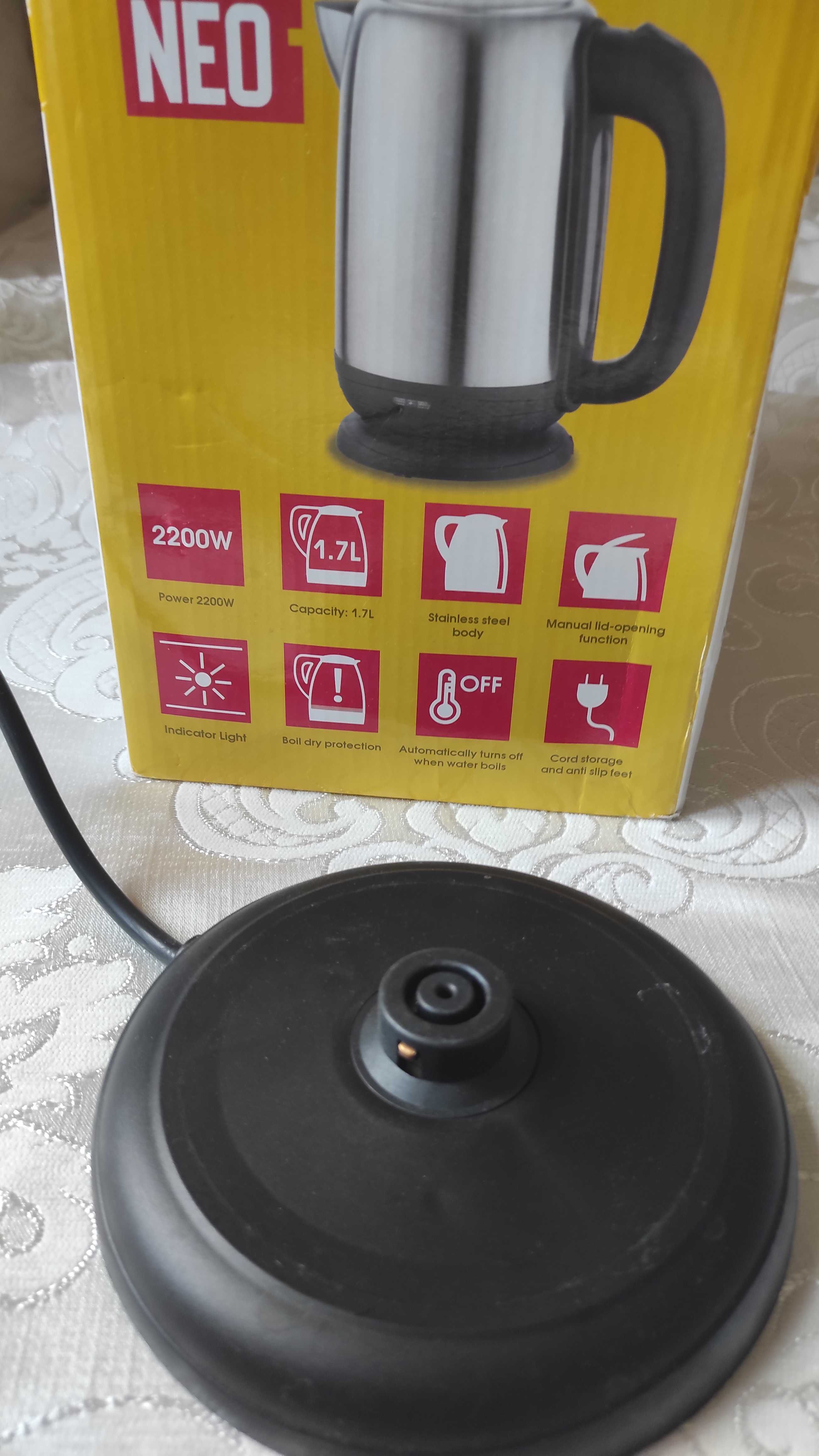 Електрическа кана за гореща вода 2200W