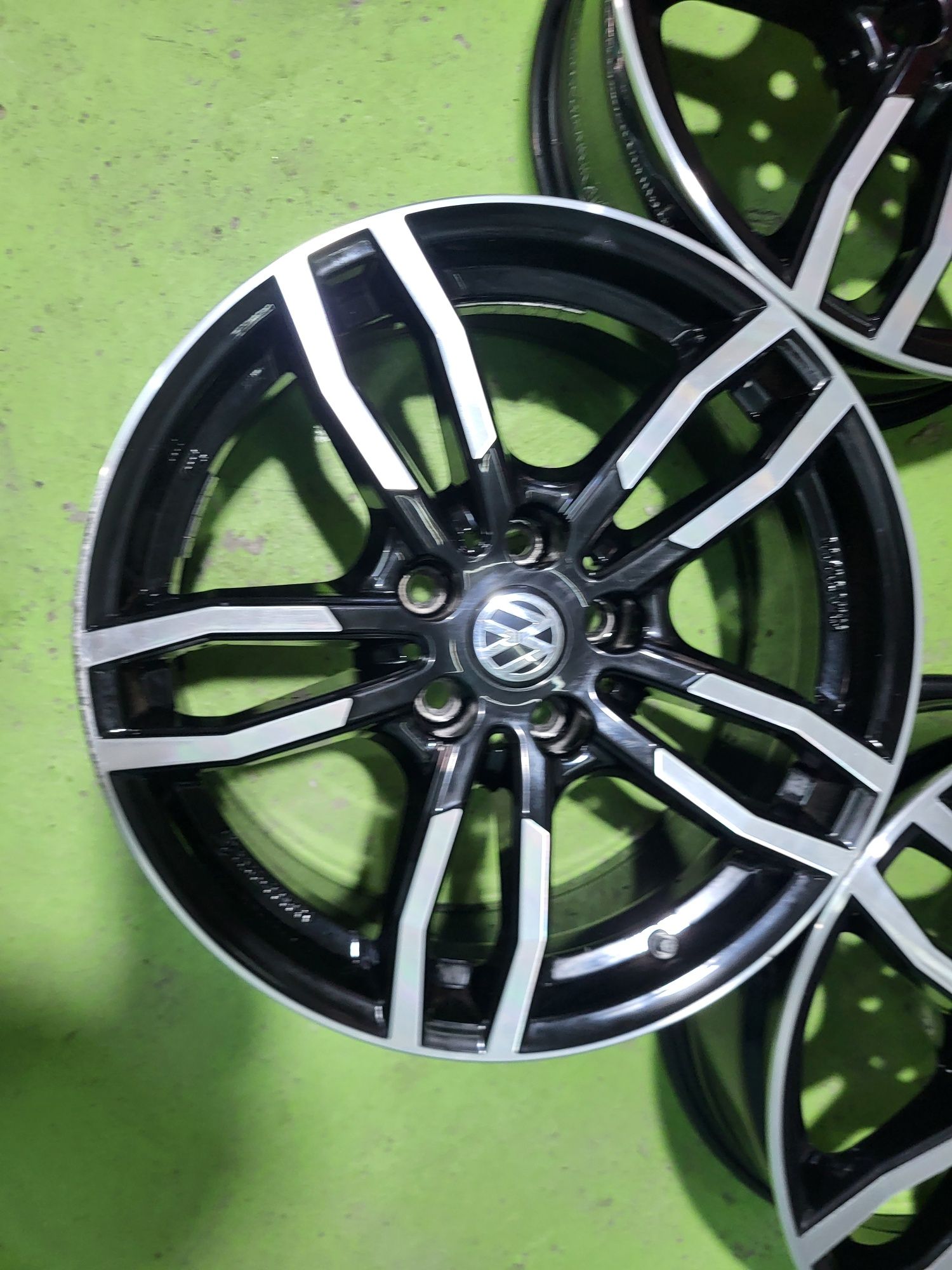 17 5x112 Vw Tiguan Passat Touran Caddy Audi A4 A5 A6 Skoda 5х112