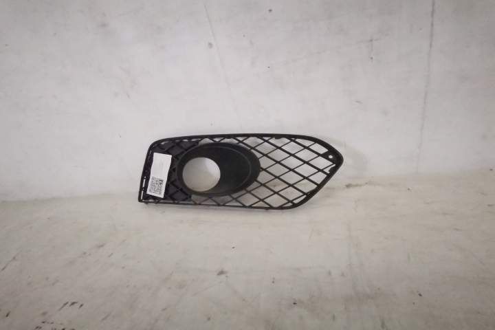 Grila Proiector Dreapta Originala In Stare Buna Crossover Bentley  Ben