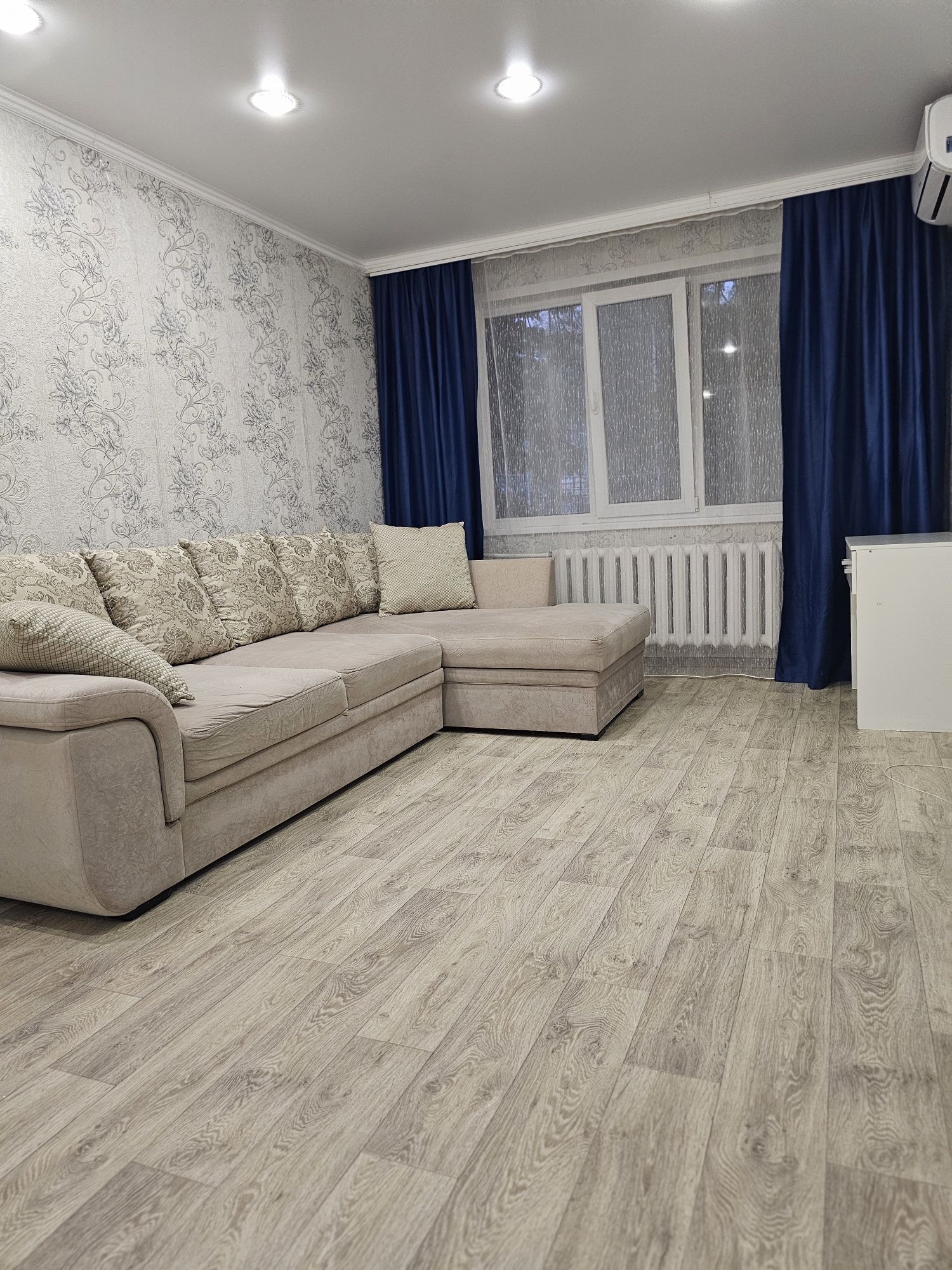 Продам 1 комнатную квартиру в центре