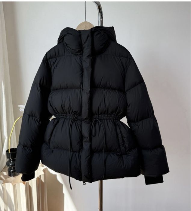 Новая трендовая куртка 2025