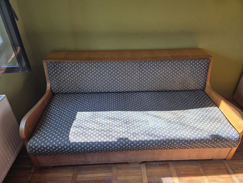 Pat folosibil,undeva la tara,poate fi reconditionat