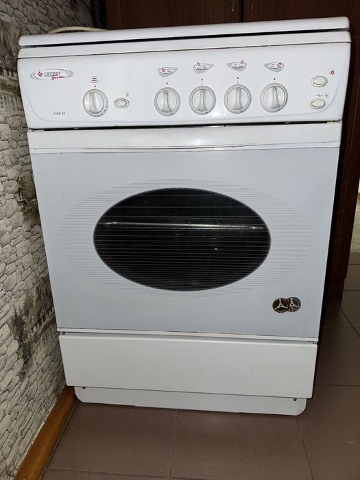 Продам газовую плиту Gefest 1100-01