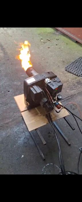 Arzător de încălzire pe ulei ars