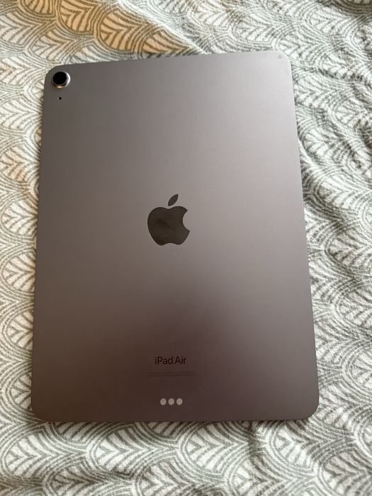 Перфектен iPad Air 11inch M2 128 GB WiFi