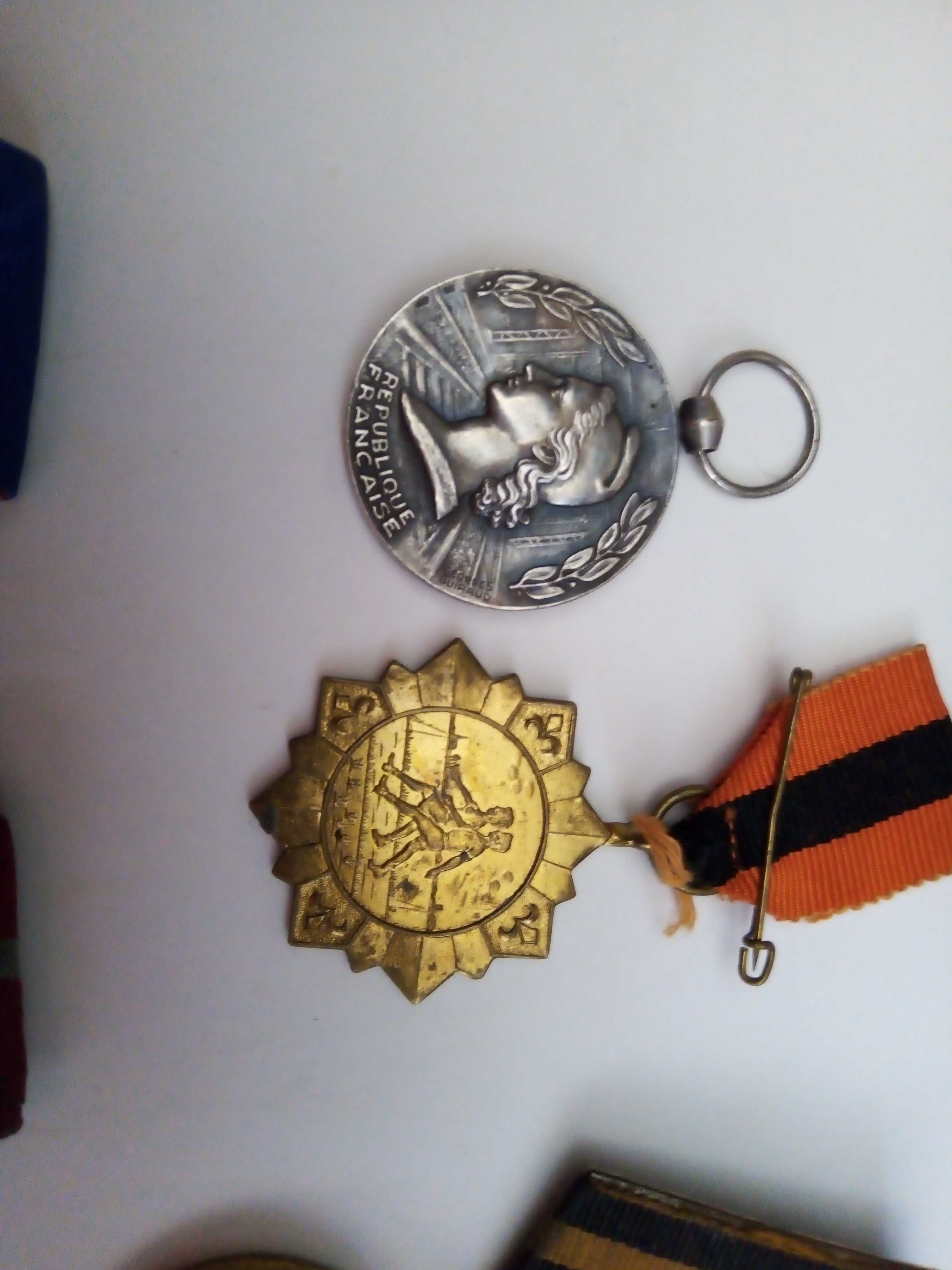 Медали-ордени,значки