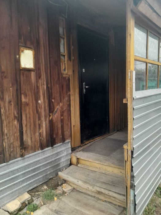 Продам 1 комн. кв., в частном доме, барачного типа