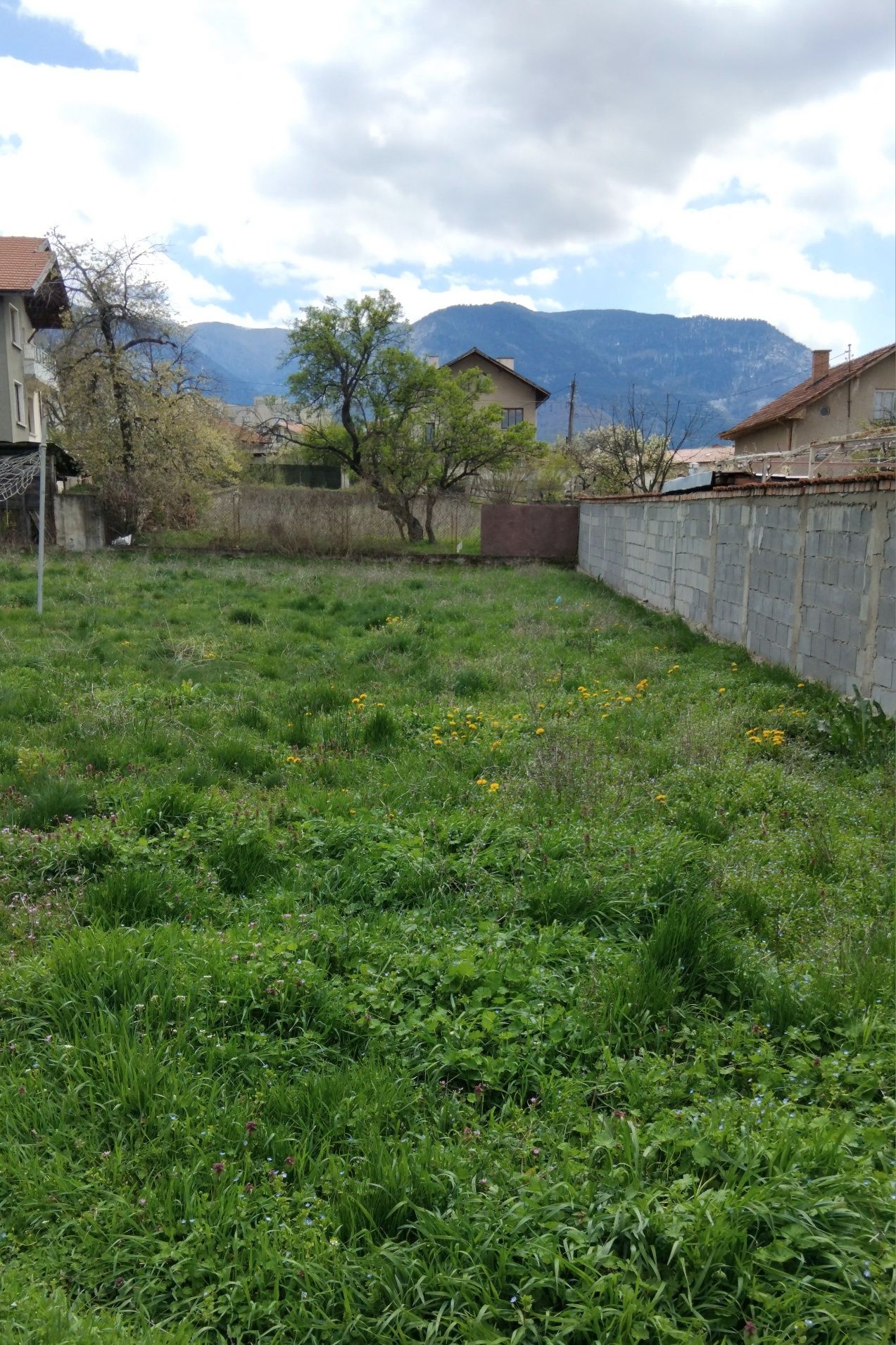 Продава парцел в с.Самораново общ.Дупница