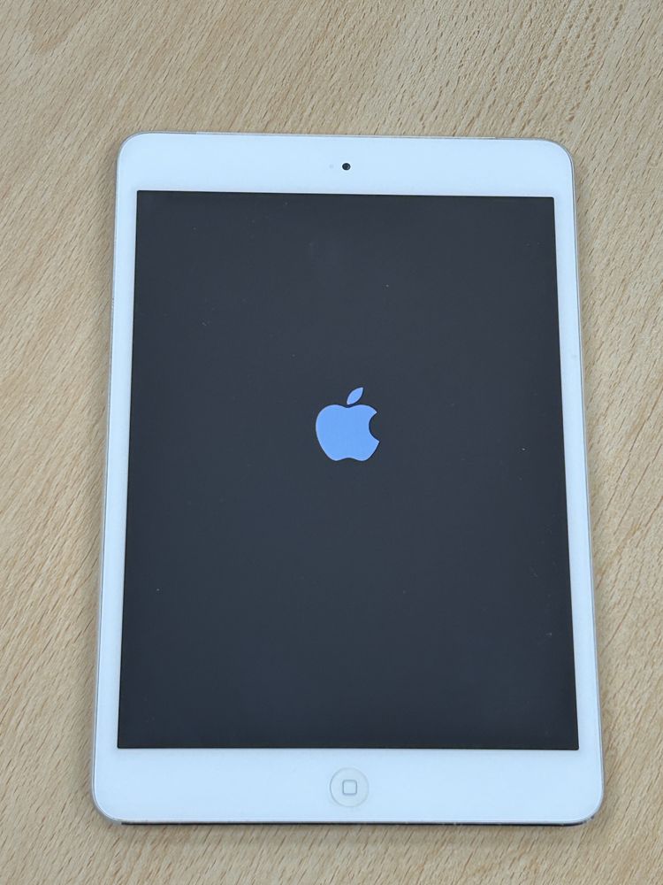 iPad 4 mini 16GB Wi-Fi + Cellular