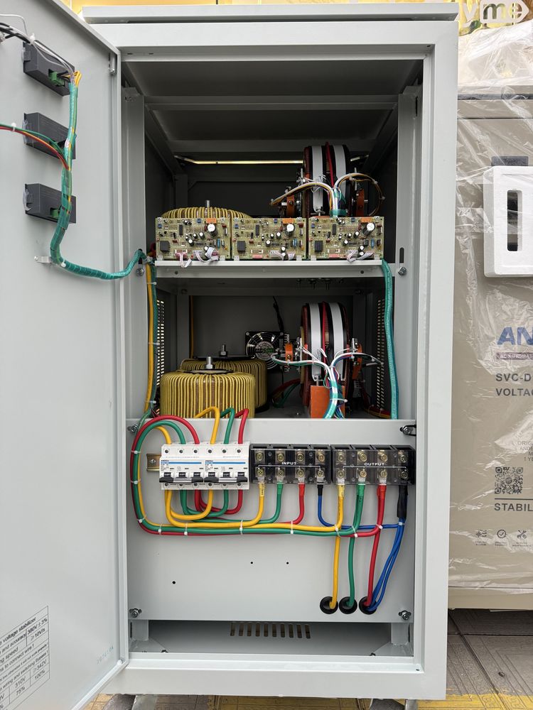 Продаю Стабилизатор напряжения ANDELI-АНДЕЛИ-SVC-60kva-380V с QR-кодом