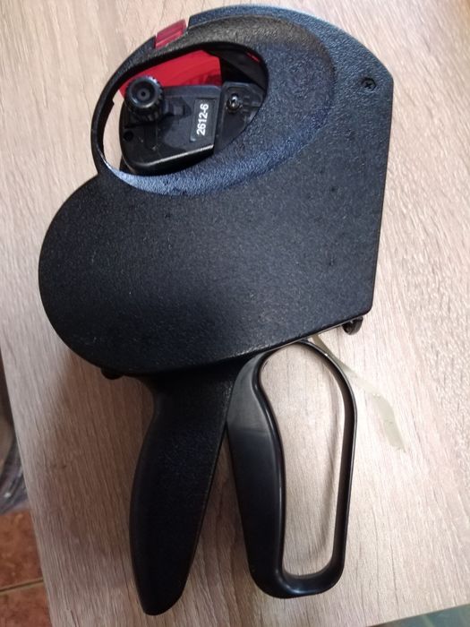 Пистолет за цени