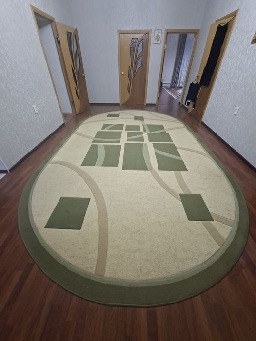 Продаю большой ковёр