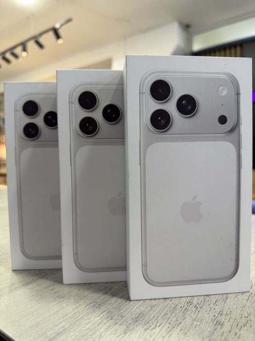 Iphone 17 Pro Silver 256 GB LLA e-sim yengi bez imei