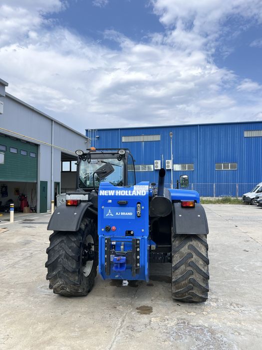 Incarcator Frontal NEW HOLLAND LM 7.42