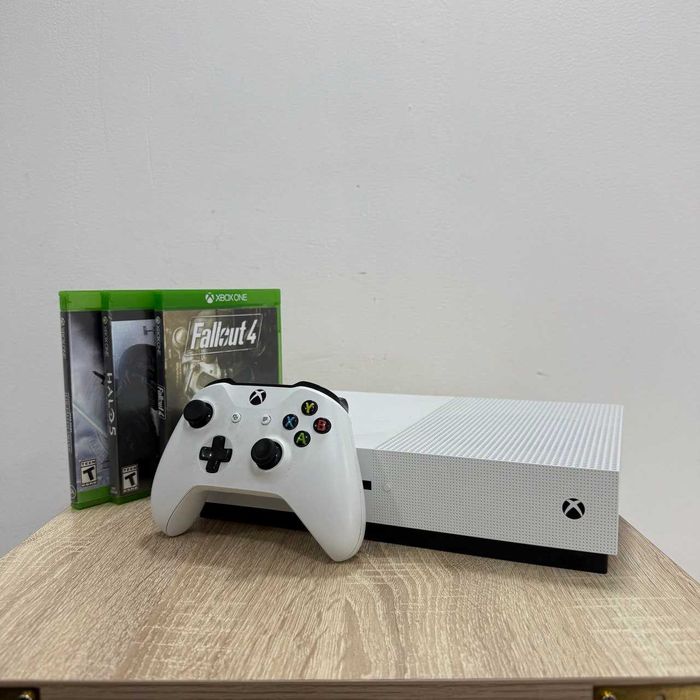 С32/ Игровая приставка XBOX ONE S 500GB/sk152123