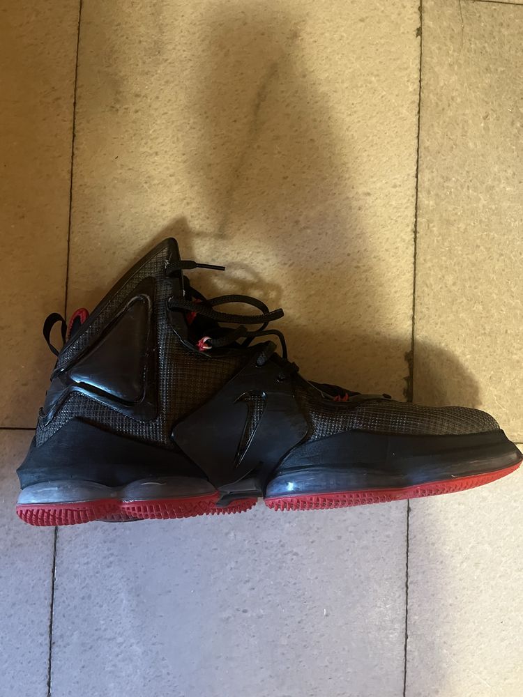 Nike Lebron 19 high black and red