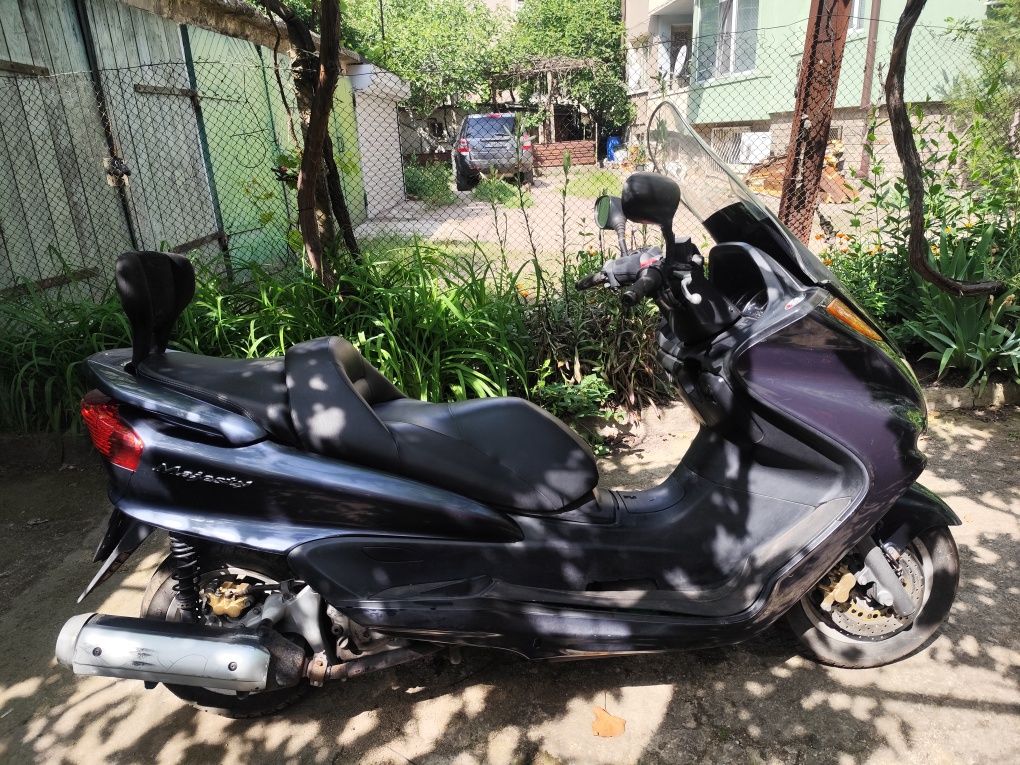 Yamaha majesty 250 на части 2005г.