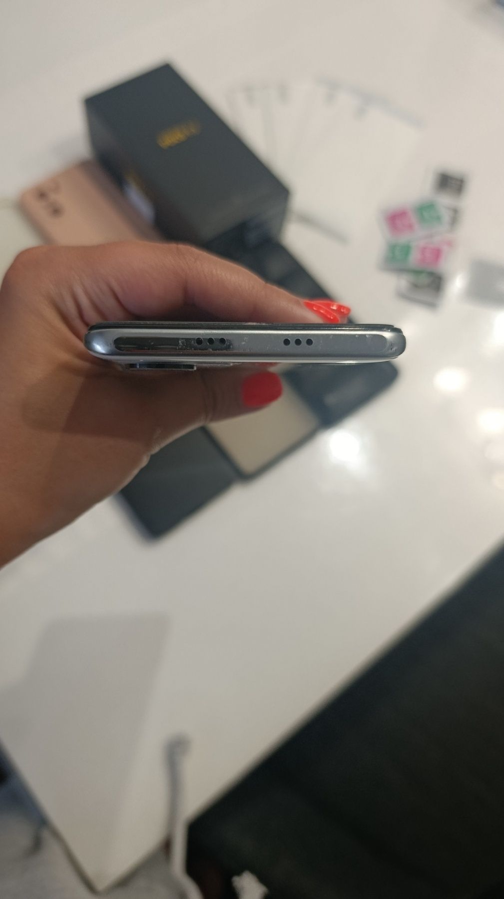 Xiaomi Poco f3 + кейсове и протектори