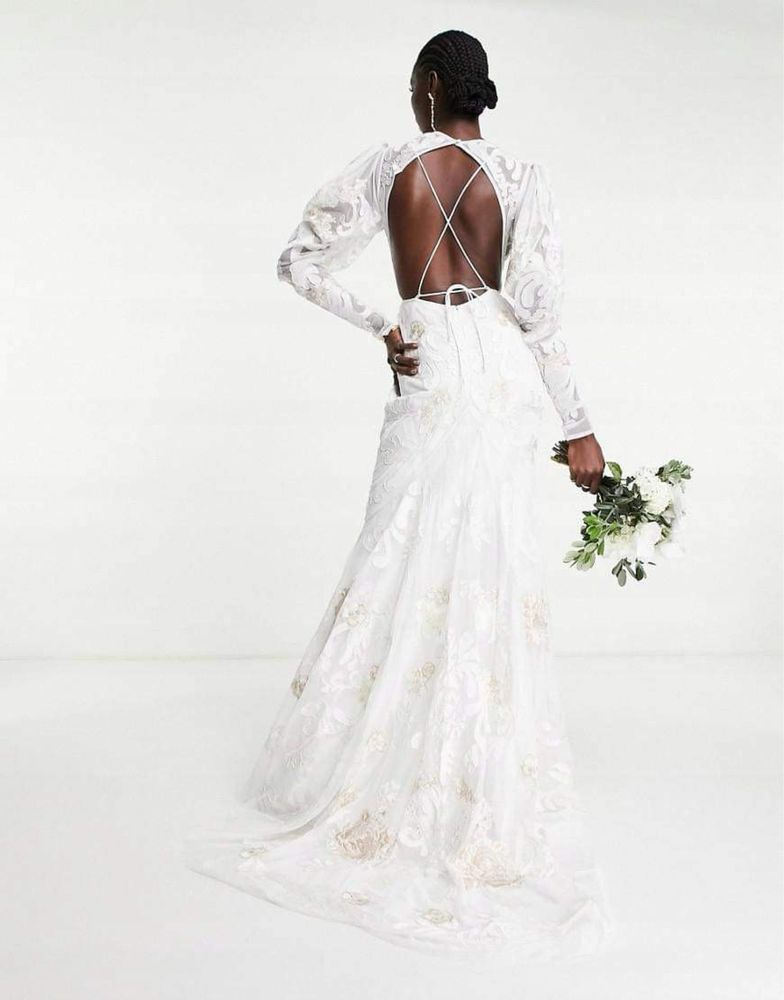 Vand rochie de  mireasa noua Asos bridal