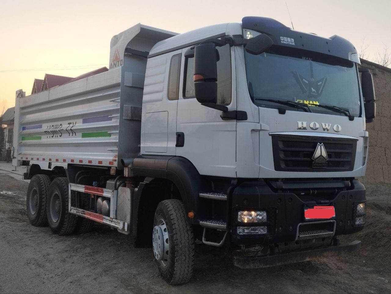 Yangi HOWO 2023 – 33,000 km  Zo'r narx  | Ideal Holatda!