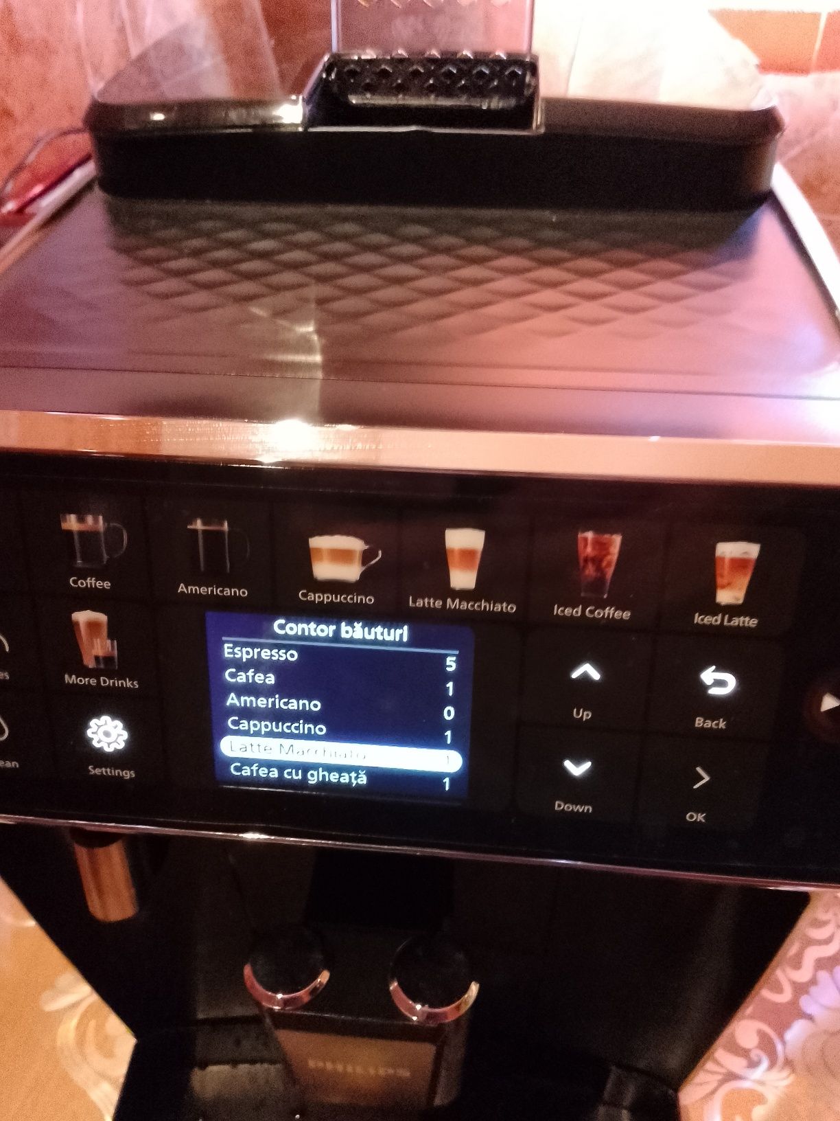 Espressor Philips seria 5500 IceCoffe