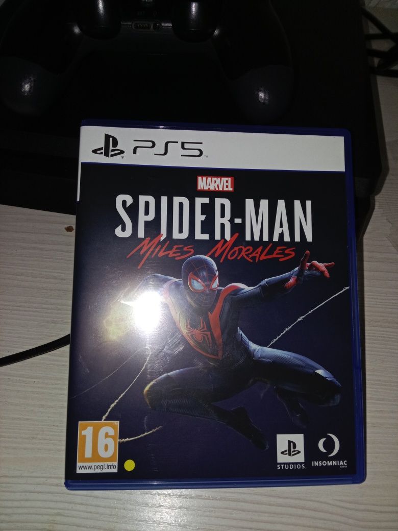 Продам  игровой диск на ps5