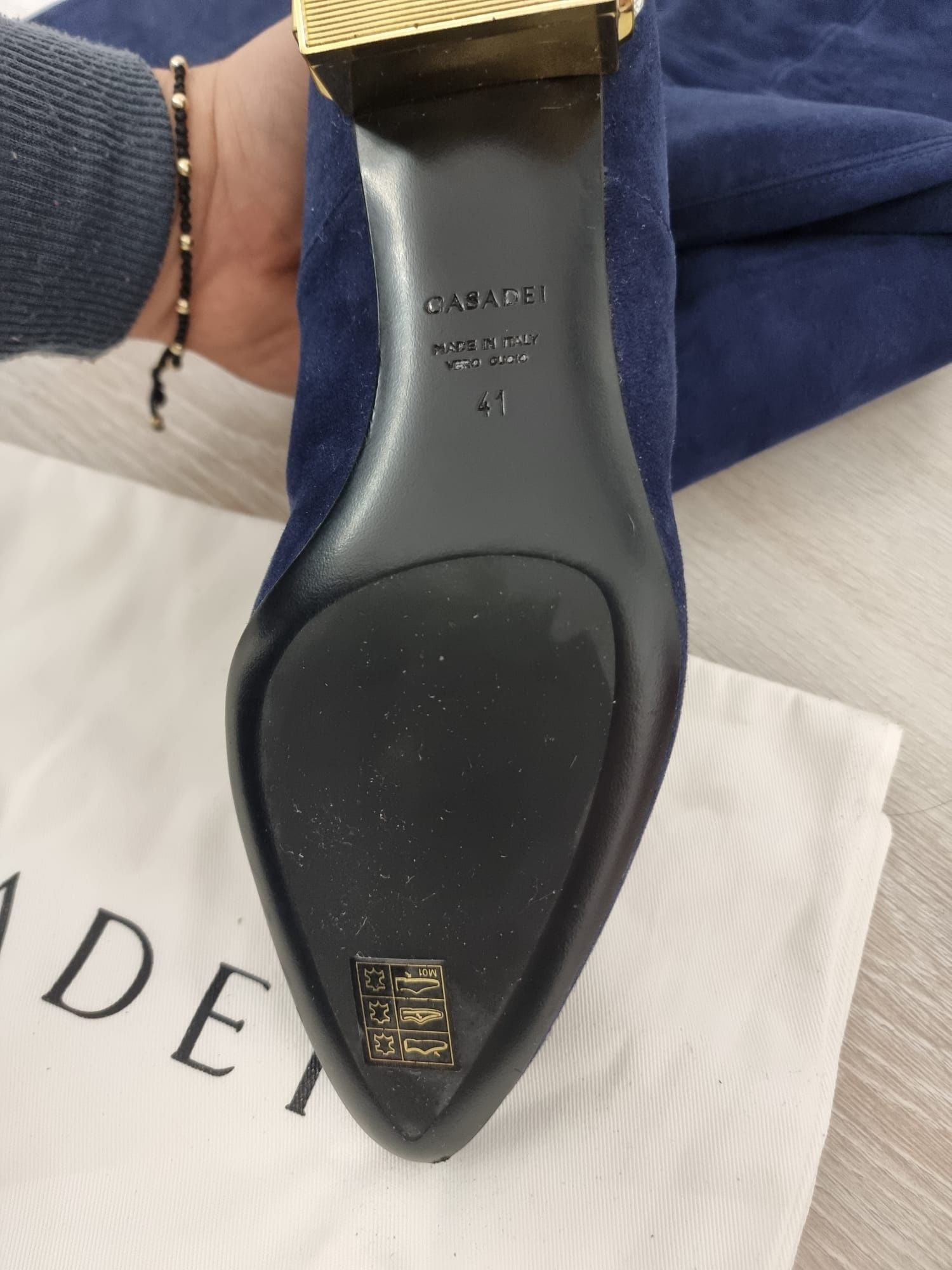 Cisme casadei piele intoarsa
