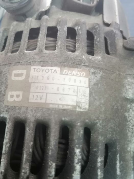 Toyota Avensis 2000 кубика D verdi от 97 до 2000 година