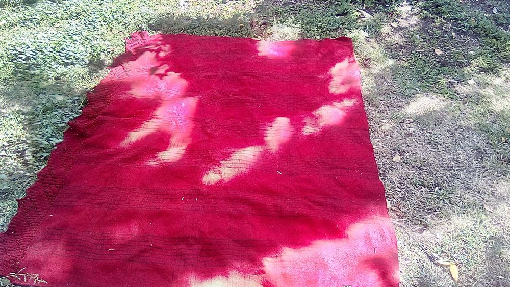 Стар вълнен килим