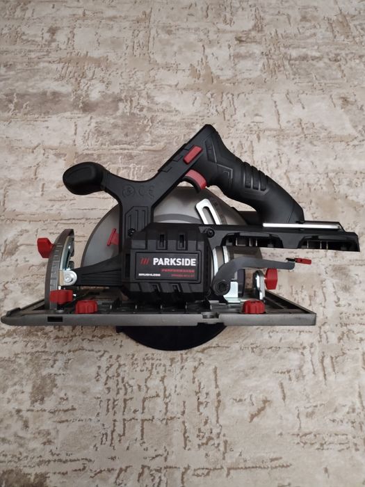 Circular de mana cu acumulatori Parkside Performance