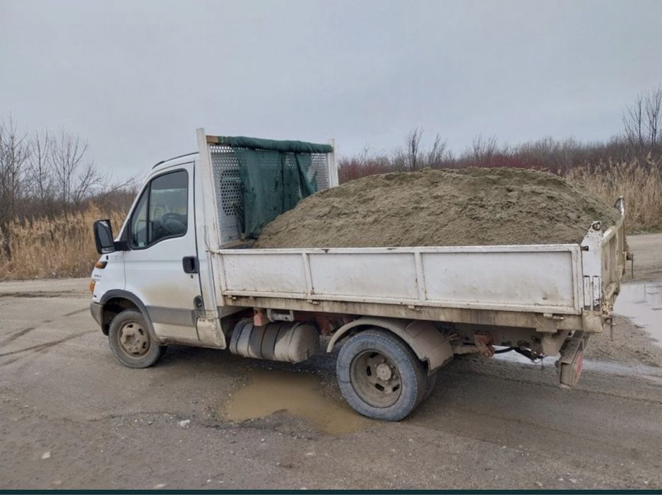 Șorturi balastru harnică Pamant negru concasata