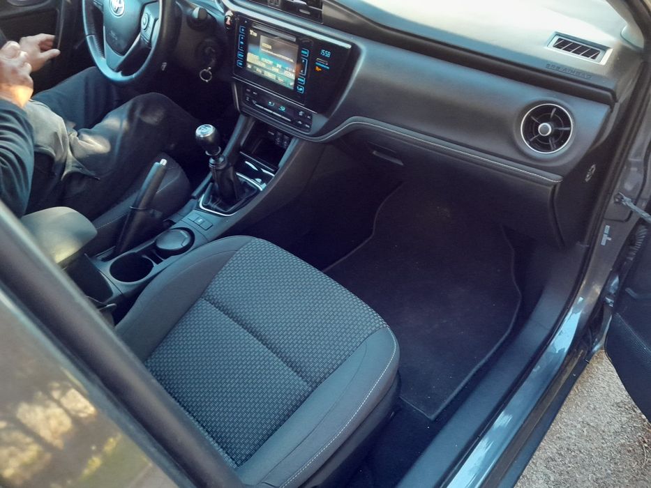 Тойота Корола 1.6-132кс.VVTI.02.2019г