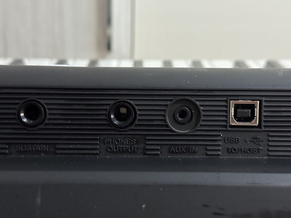 Orga / Pian Digital / Midi Controller PSR - E373 stare perfecta