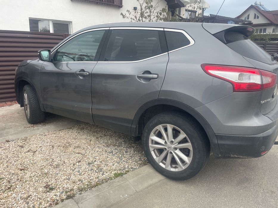 Vând Nissan Qasqhai