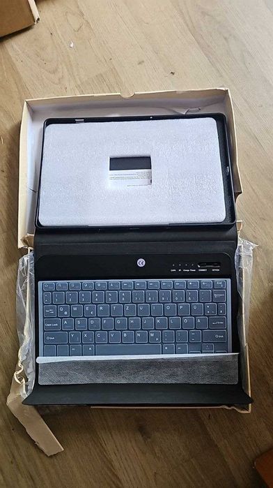 Кейс с клавиатура HOTLIFE за Samsung Galaxy Tab А9+ 11 инча 2023