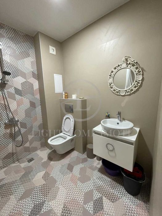 Продава се Четиристаен апартамент в Пловдив, Остромила - 145 кв.м за 1518 €/кв.м - Снимка #11