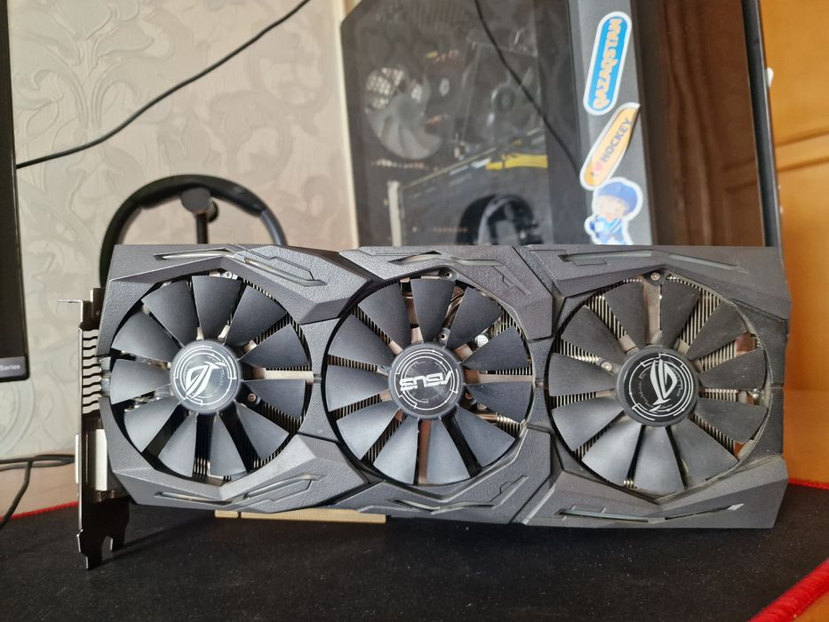 GTX АSUS RoG strix 1080 Gaming 8 gb ВИДЕОКАРТА