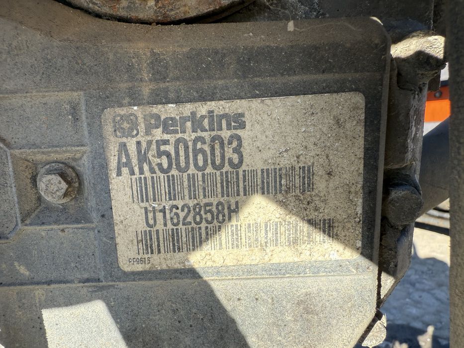 Perkins  AK50603  60 кс двигател