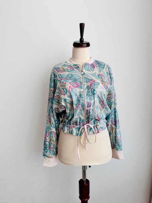 Jachete superbe lucrate in paiete diaponibile 3 nuante