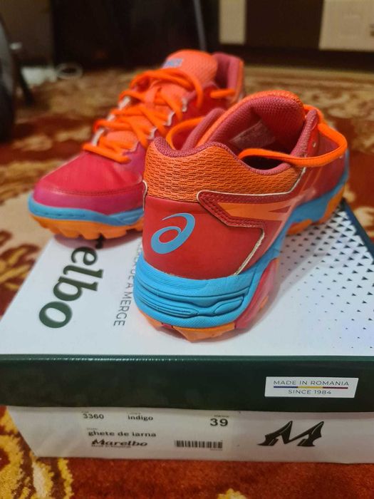 Vând adidași Asics Women's Gel