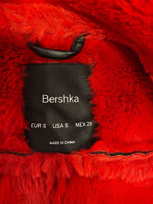 Зимно яке BERSHKA