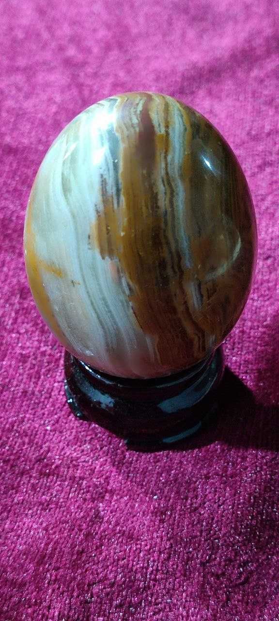 Крупное яйцо из камня ОНИКС