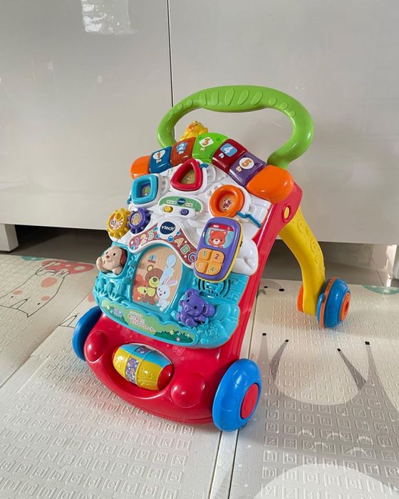 VTECH Каталка , толокар, ходунок с развивающей панелью