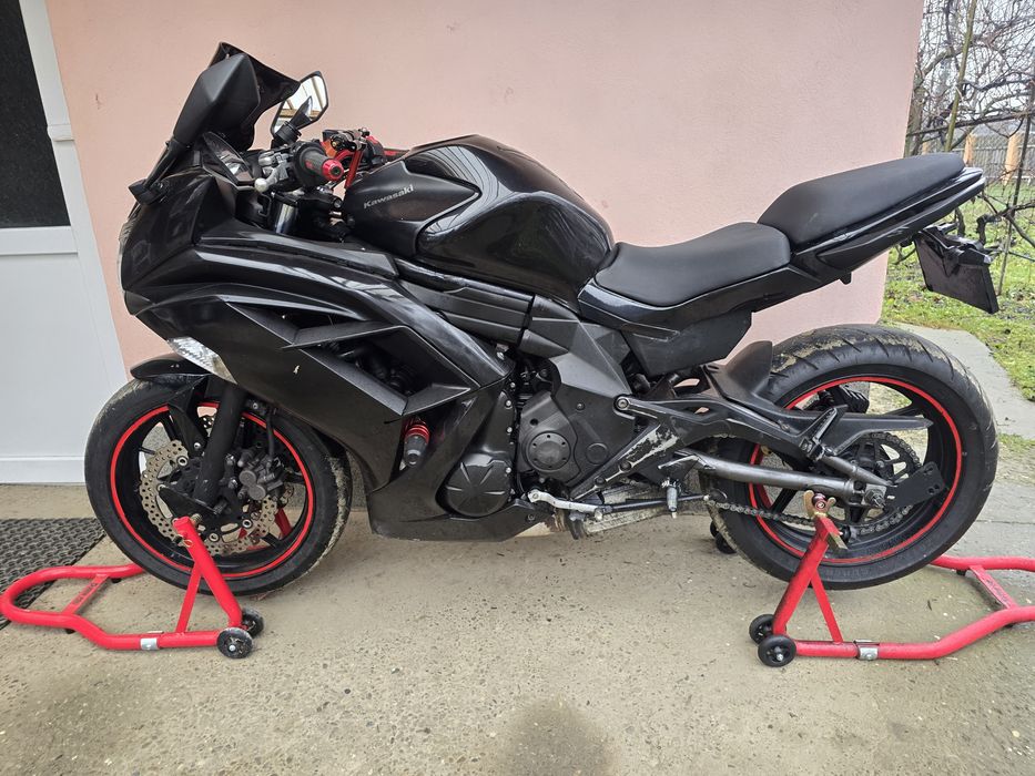 Kawasaki Ninja 650 / ER-6F