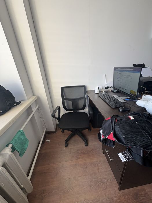 Продам офисные столы