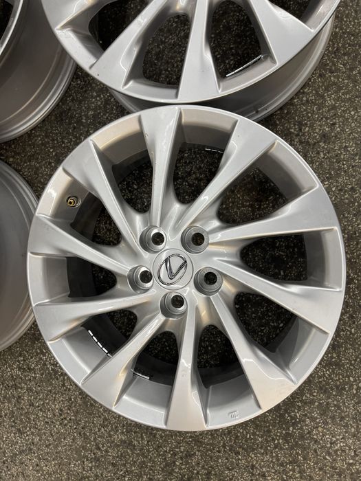 Оригинални джанти лексус / тойота 16