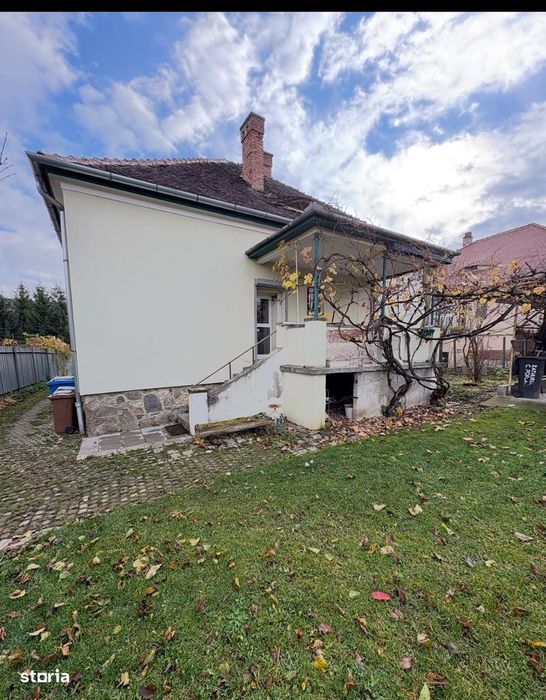 Vand casa S+P ,teren 900 mp zona parc Sub Arini