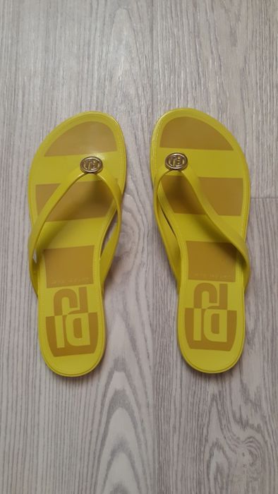 Шлепанцы/сланцы женские