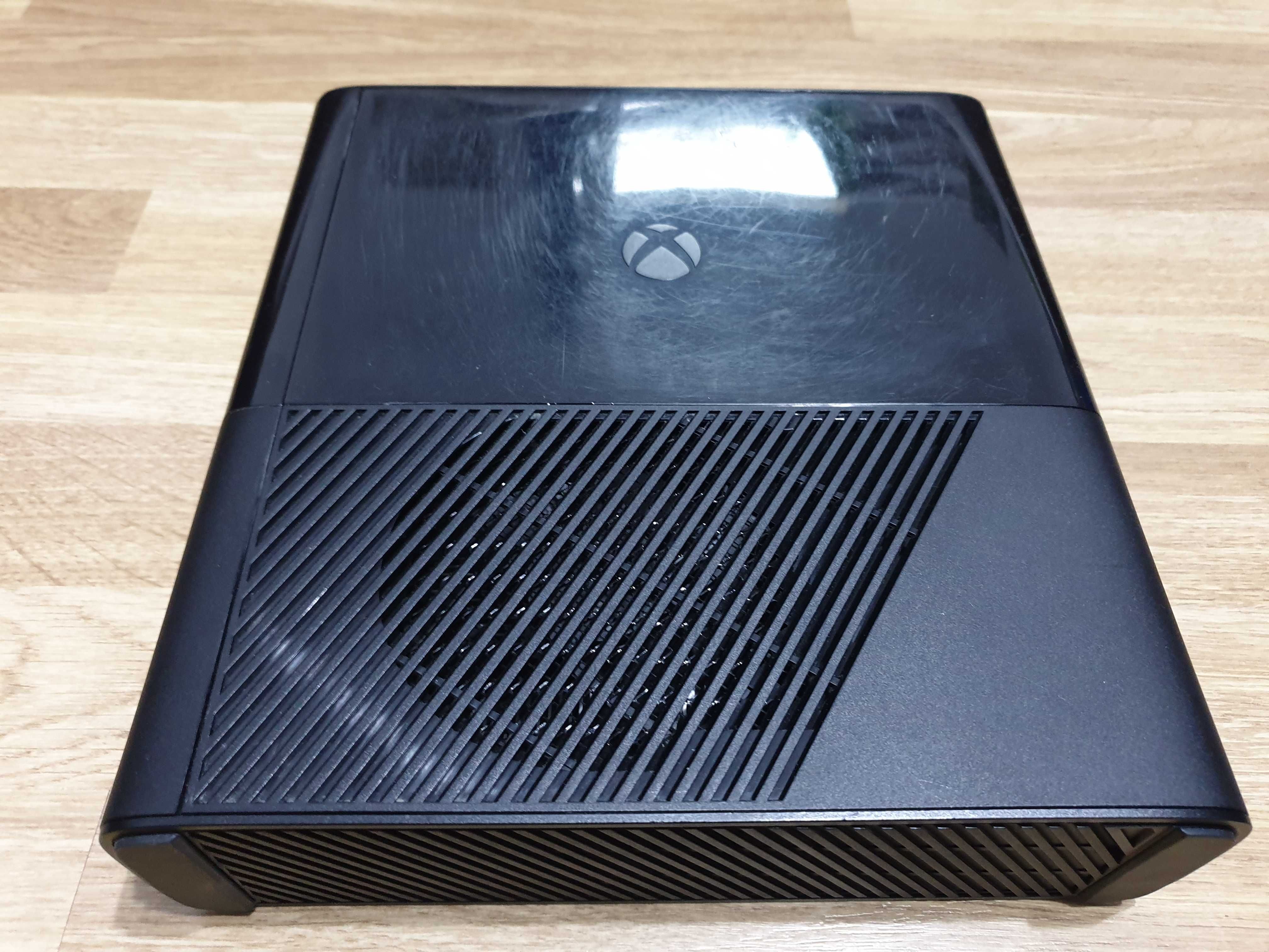 XBOX 360 E 500 GB