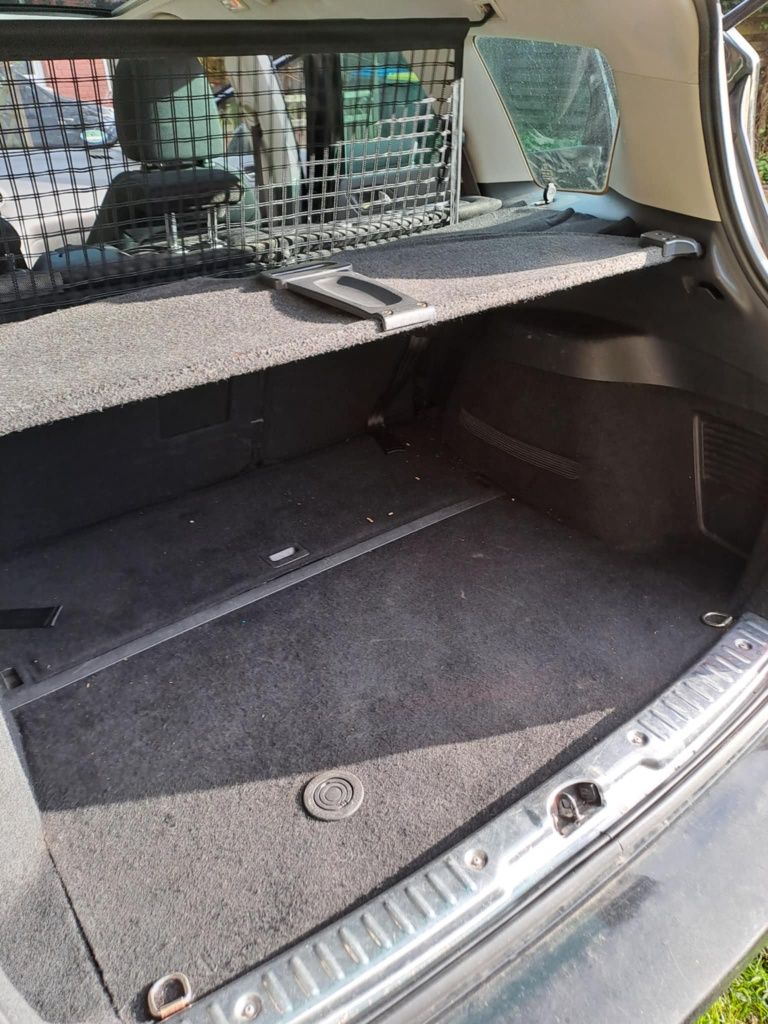 Преградна мрежа за пежо 308 sw